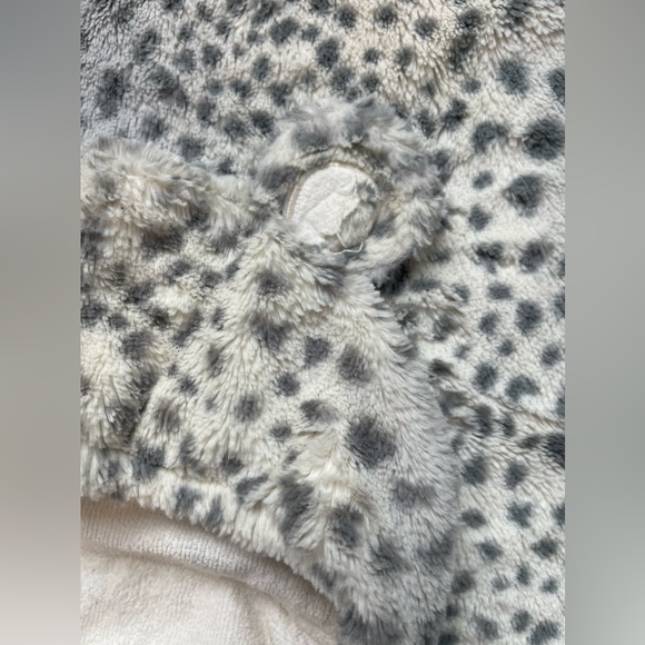 Pottery Barn Kids Snow leopard bundle - Picture 6 of 8